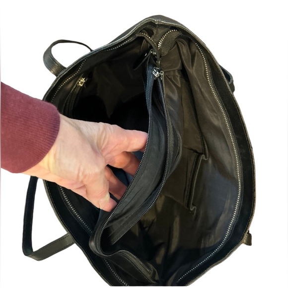 Rustic Town Women’s black leather tote bag purse - Picture 5 of 10